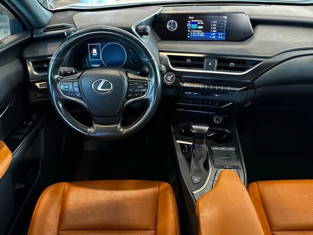 Used 2022 Lexus UX 200 w/ Premium Package image 24