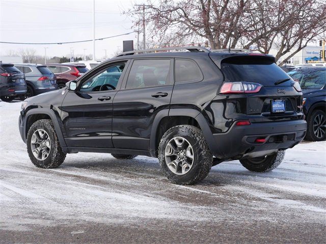 Used 2019 Jeep Cherokee Trailhawk w/ Cold Weather Group image 5