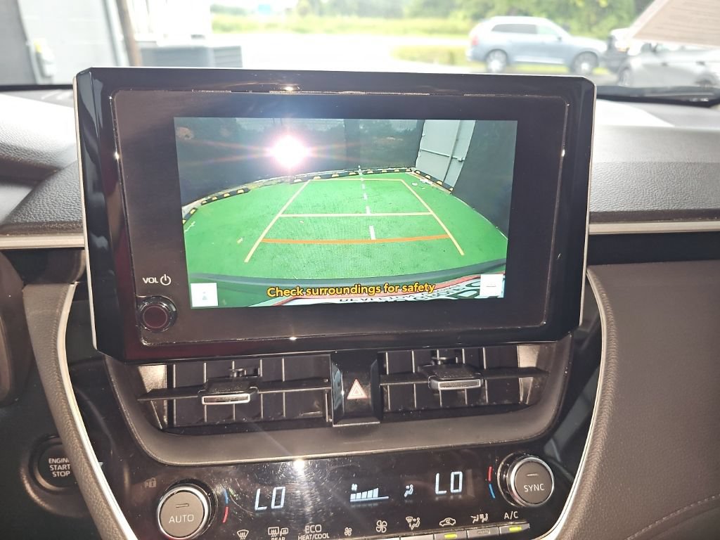 Used 2025 Toyota Corolla Cross XLE AWD/4WD image 20