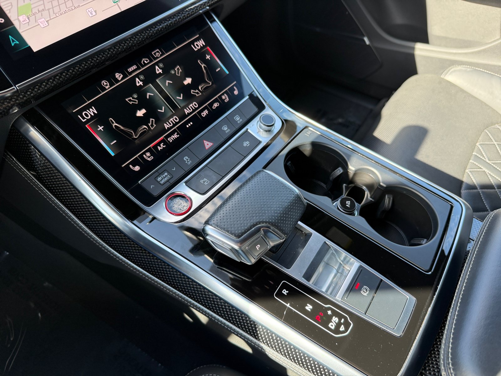Used 2022 Audi SQ7 Premium Plus w/ SQ7 Executive Package AWD/4WD image 13