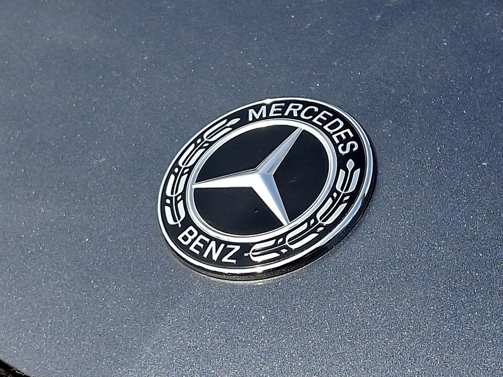 Used 2020 Mercedes-Benz E 350 4MATIC Sedan image 4