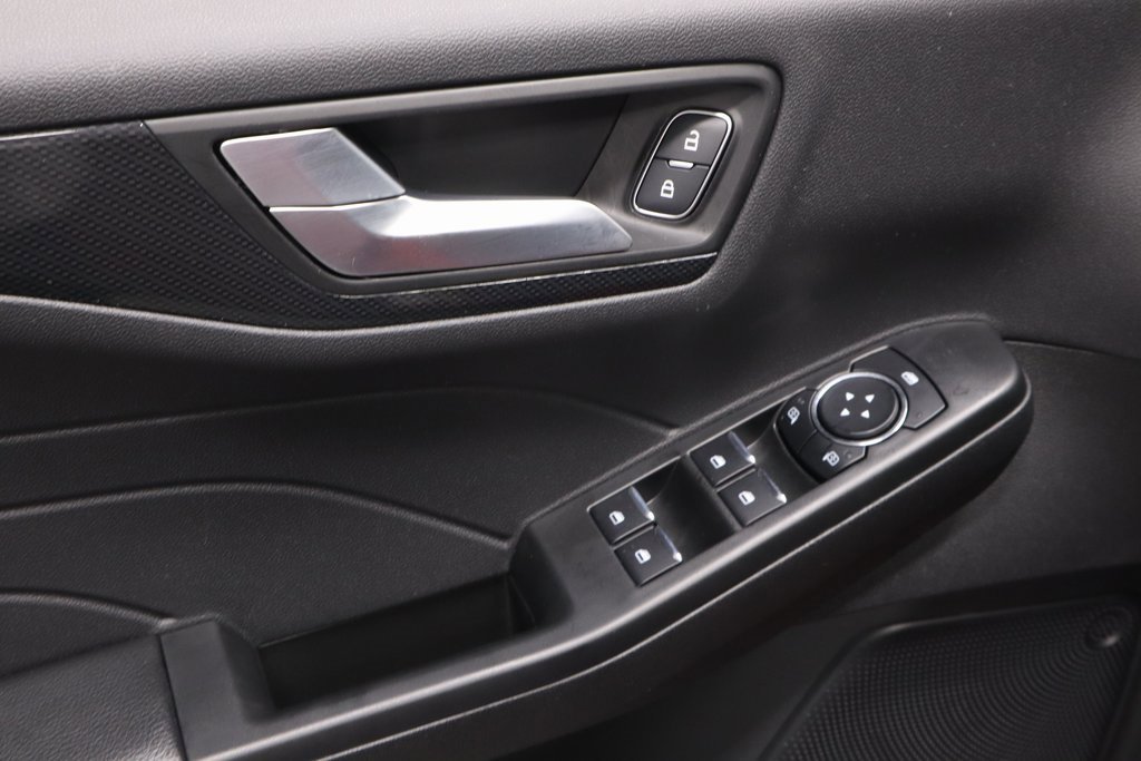 Certified 2025 Ford Escape ST-Line w/ Cold Weather Package image 23