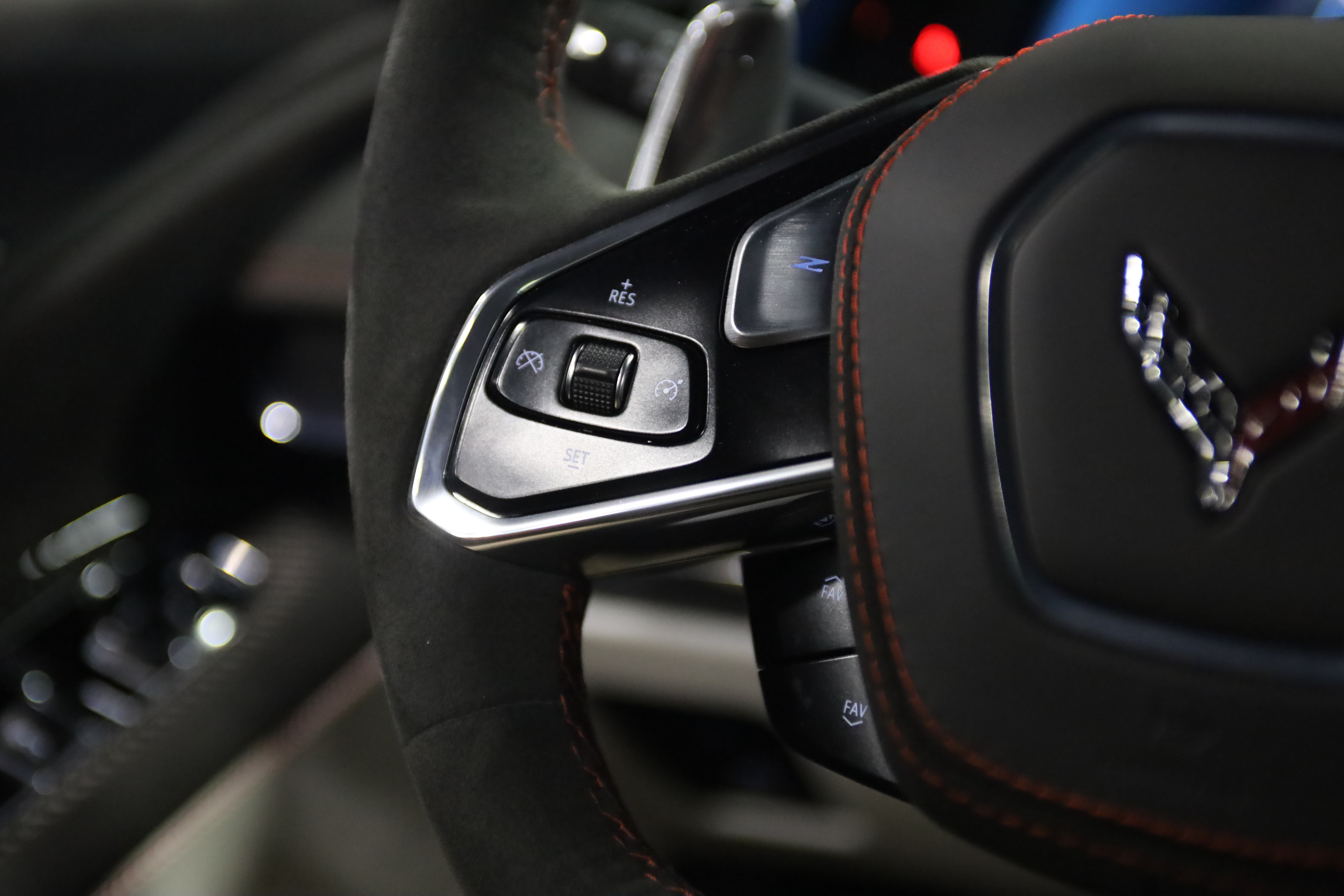 Used 2023 Chevrolet Corvette Stingray Premium Conv w/ Z51 Performance Package RWD image 29