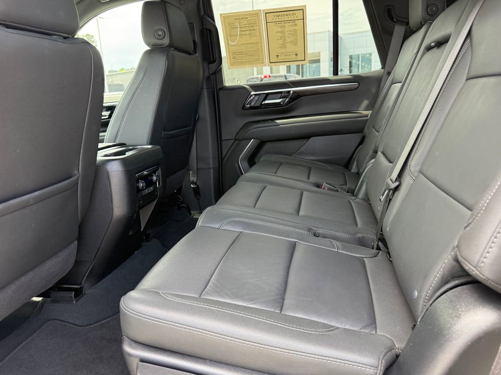 Used 2025 Chevrolet Tahoe Z71 AWD/4WD image 21