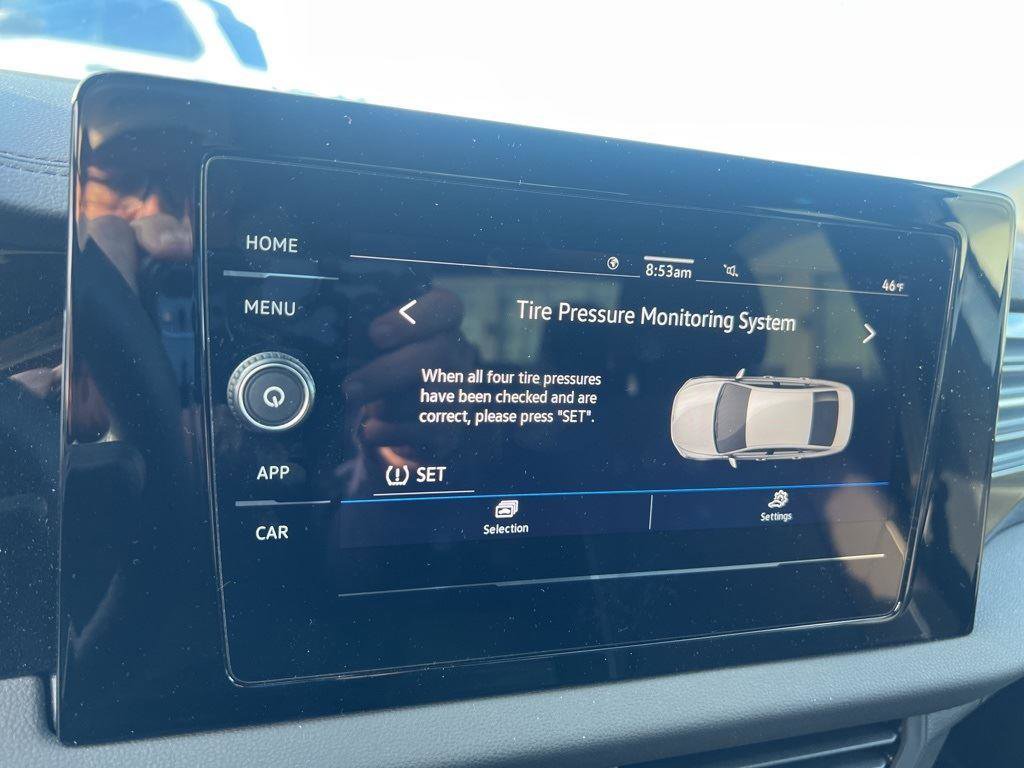 Used 2025 Volkswagen Jetta Sport image 18