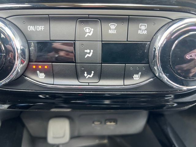 Certified 2024 Chevrolet Trax LT w/ Sunroof Package image 22