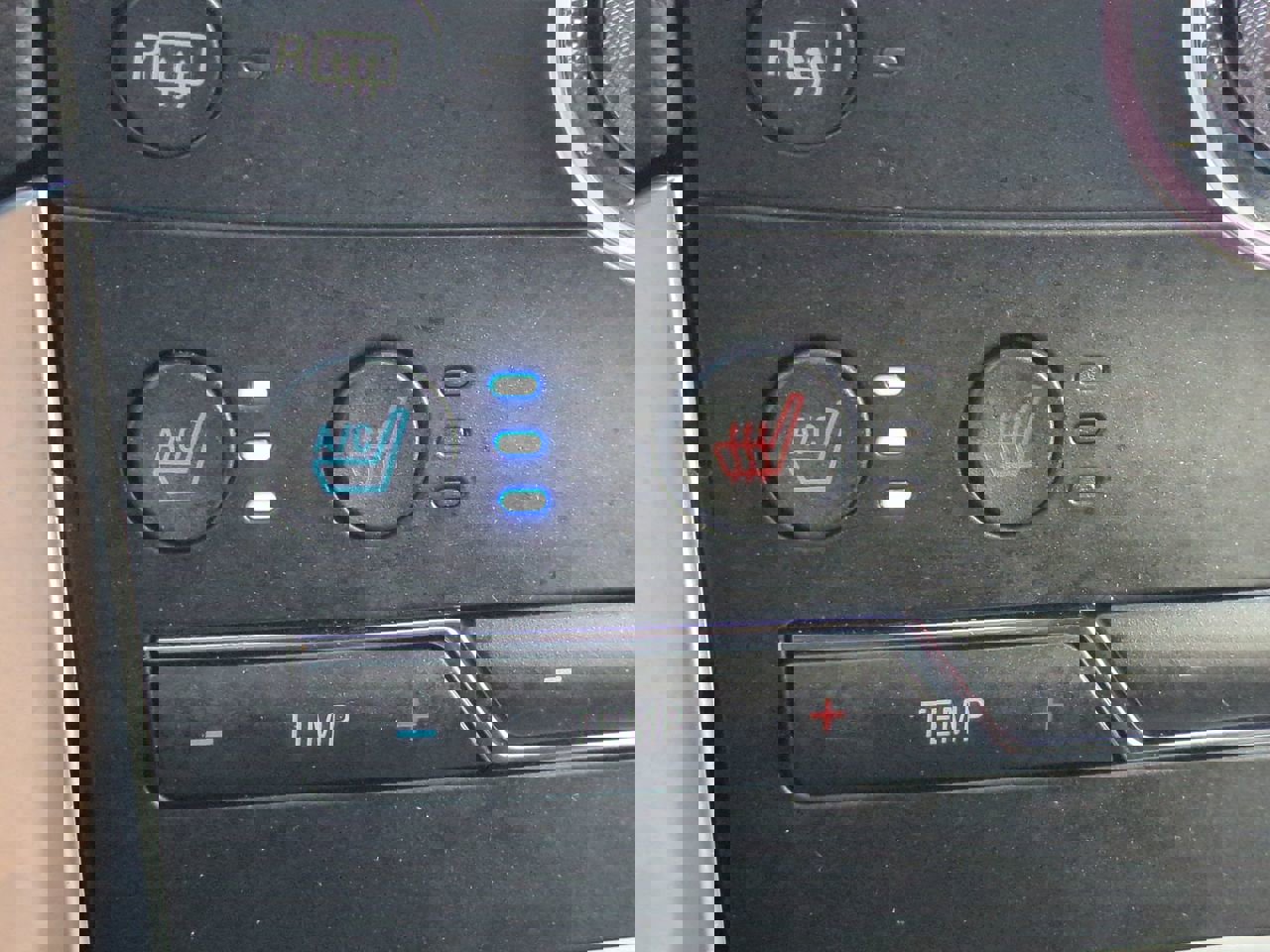 Used 2018 Ford Edge Titanium w/ Equipment Group 301A image 23