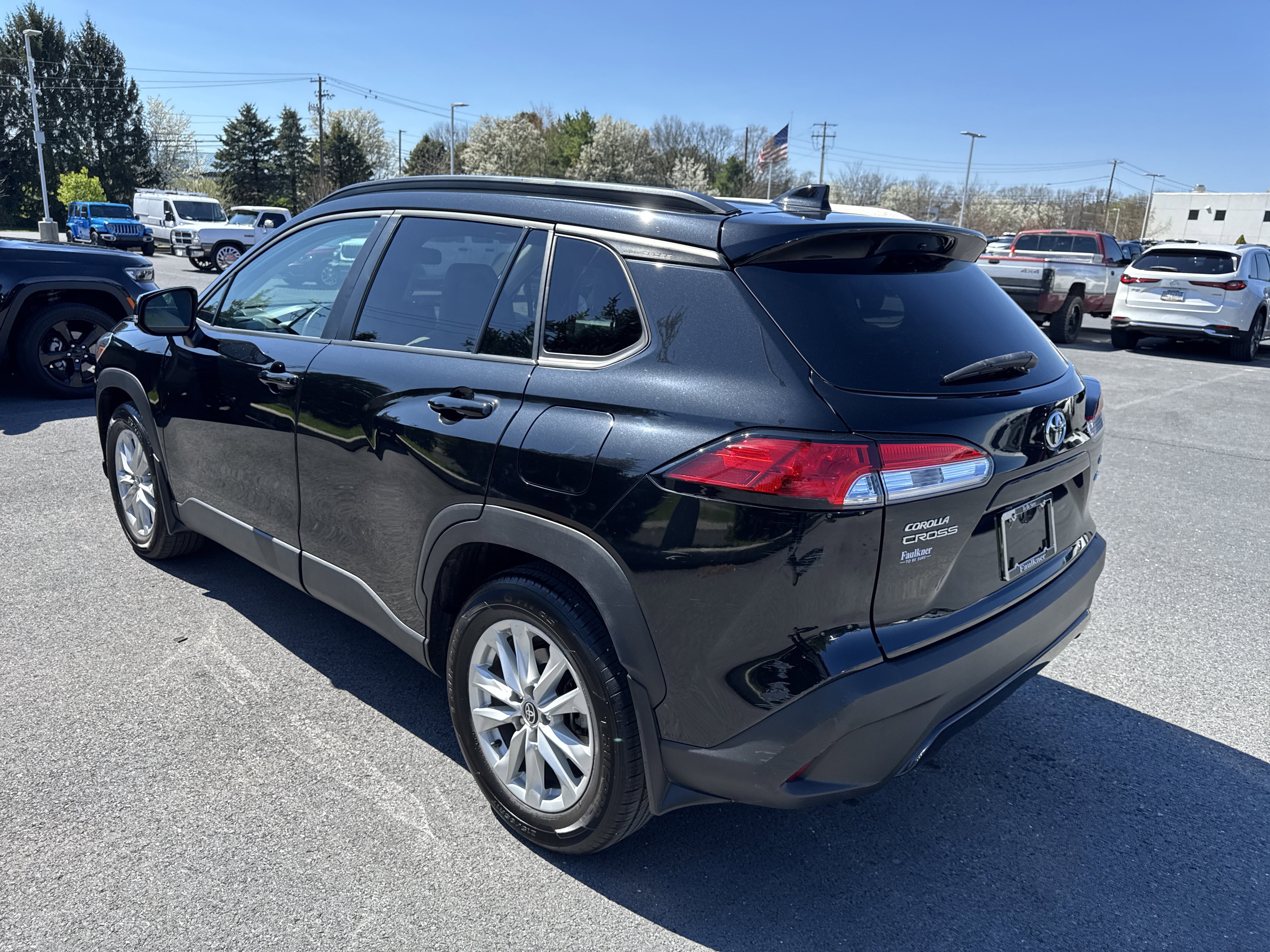 Used 2022 Toyota Corolla Cross LE w/ Moonroof Package image 15