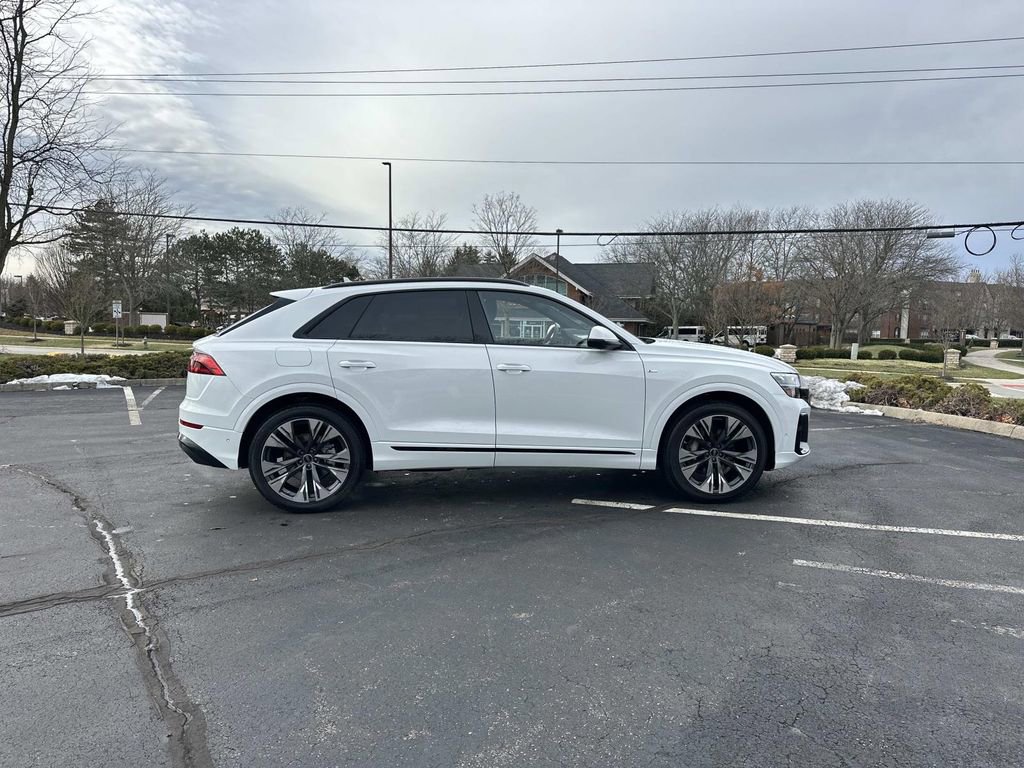 New 2026 Audi Q8 Premium Plus image 8