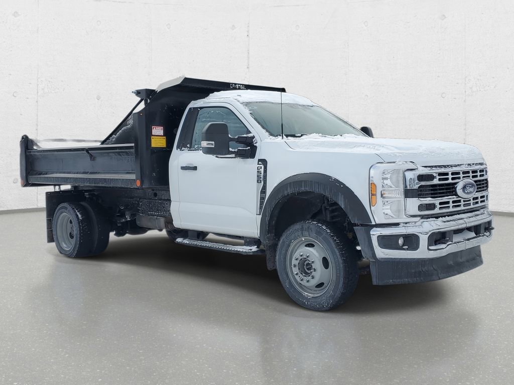 New 2026 Ford F550 4x4 Regular Cab Super Duty w/ XL Chrome Package image 2