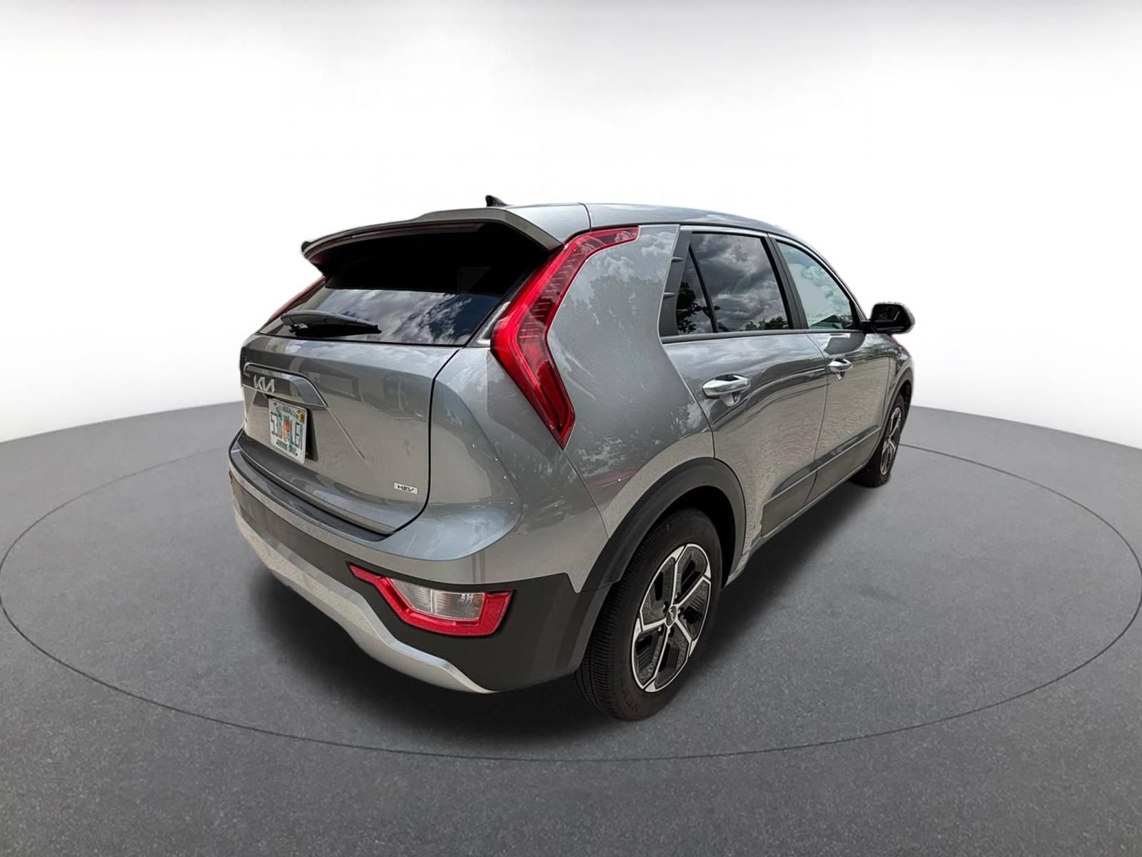 Used 2026 Kia Niro LX FWD image 7
