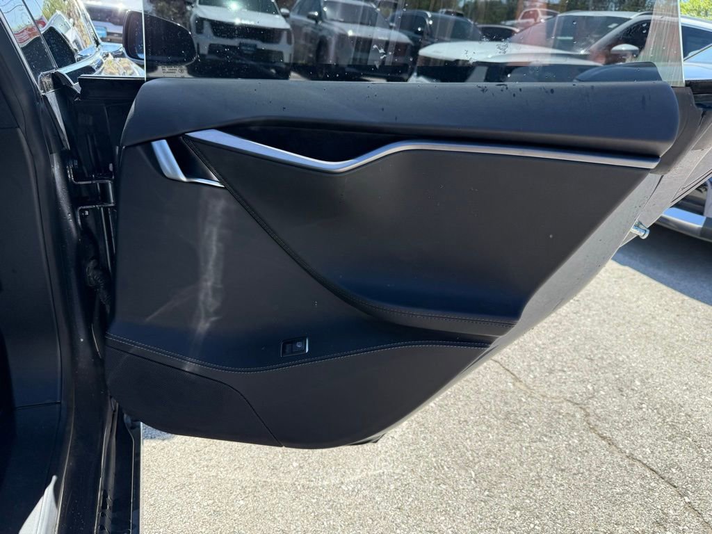 Used 2019 Tesla Model S Long Range image 17