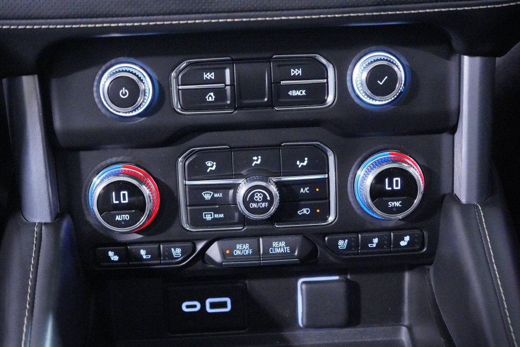 Used 2023 GMC Yukon XL SLT w/ SLT Luxury Package RWD image 20