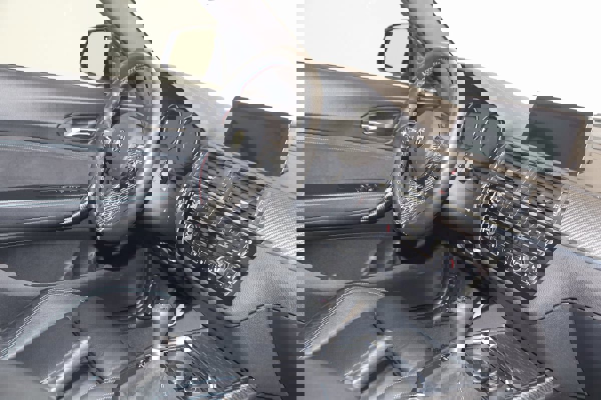 Used 2018 BMW M2 image 27