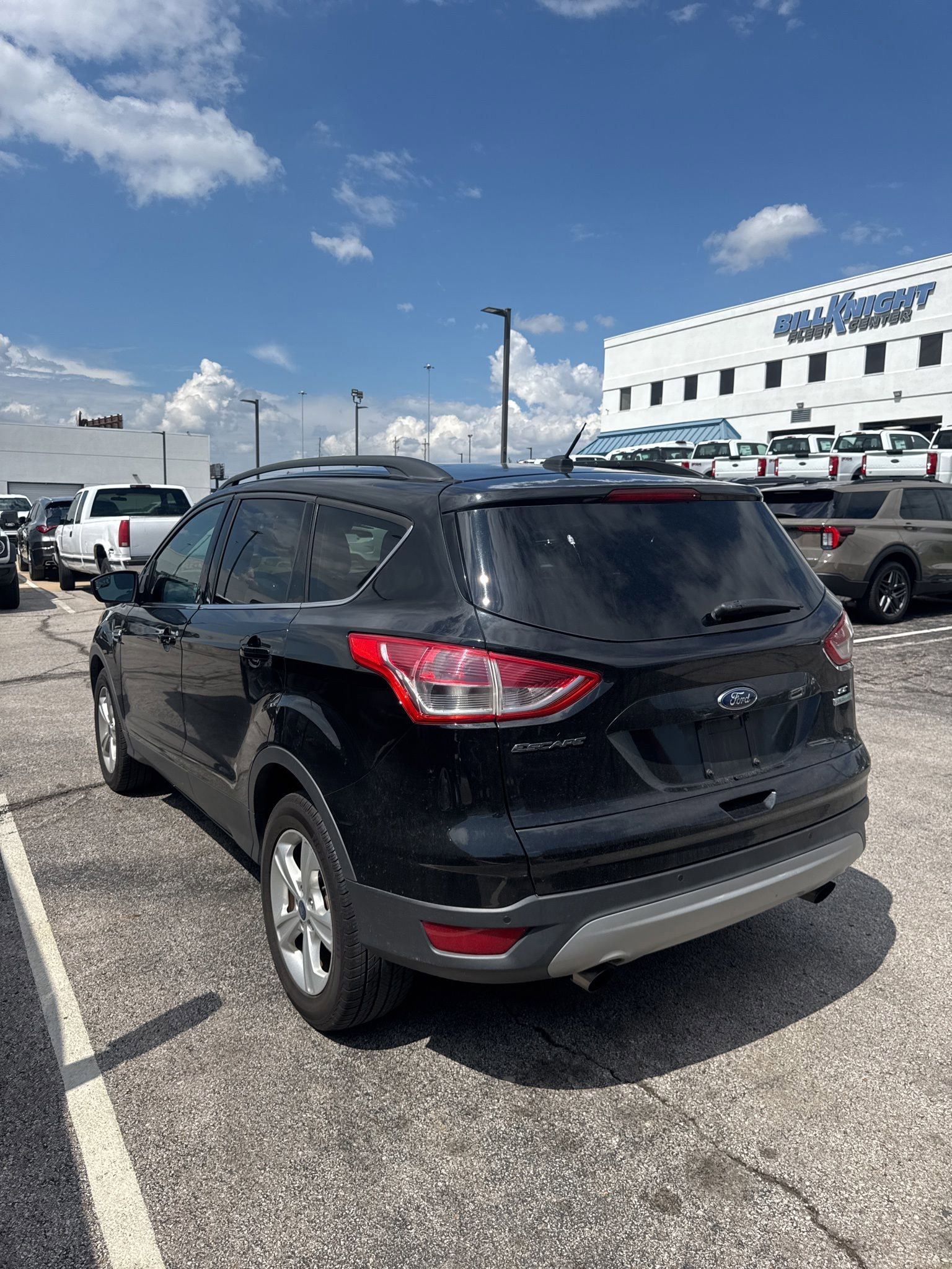 Used 2015 Ford Escape SE w/ Equipment Group 201A FWD image 4