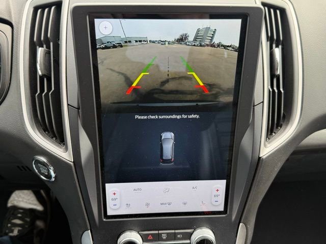 Used 2023 Ford Edge SEL w/ Convenience Package AWD/4WD image 3