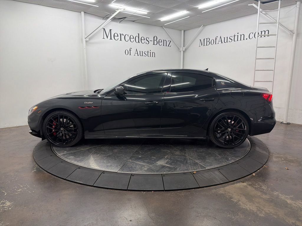 Used 2021 Maserati Ghibli Trofeo image 4