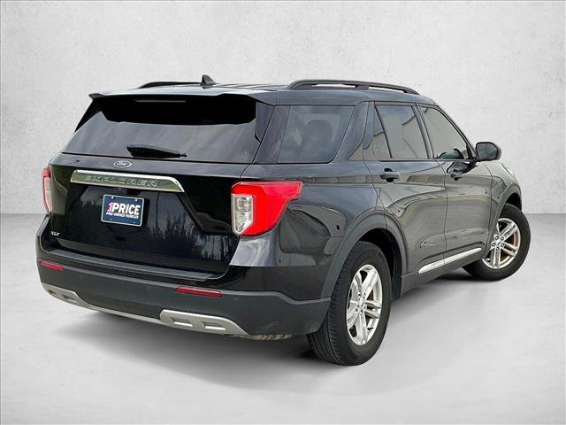 Used 2023 Ford Explorer XLT w/ Equipment Group 202A RWD image 2