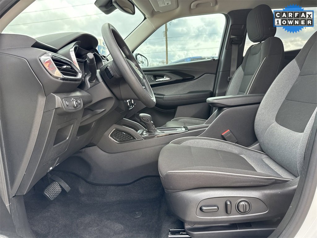 Used 2023 Chevrolet TrailBlazer LT w/ Convenience Package image 11