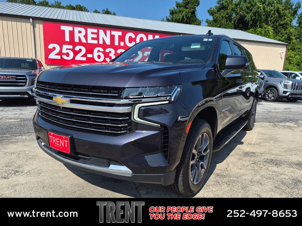 Used 2022 Chevrolet Suburban LT w/ Luxury Package