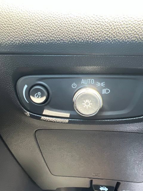 Used 2025 Buick Encore GX Preferred FWD image 21