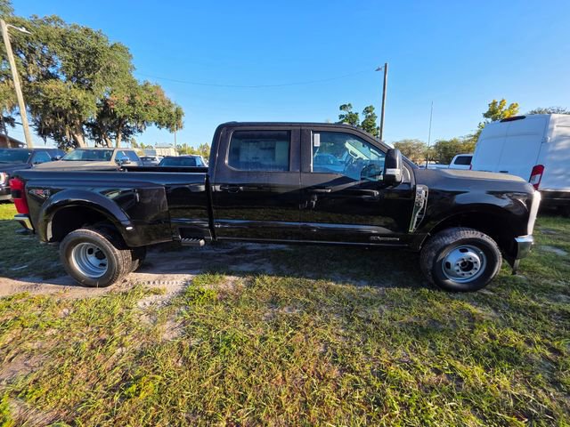 New 2026 Ford F350 XLT image 2