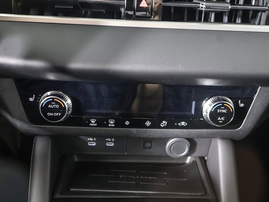 New 2025 Mitsubishi Outlander SE image 52