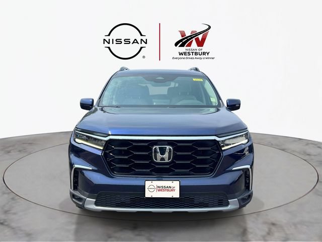 Used 2023 Honda Pilot Touring image 2