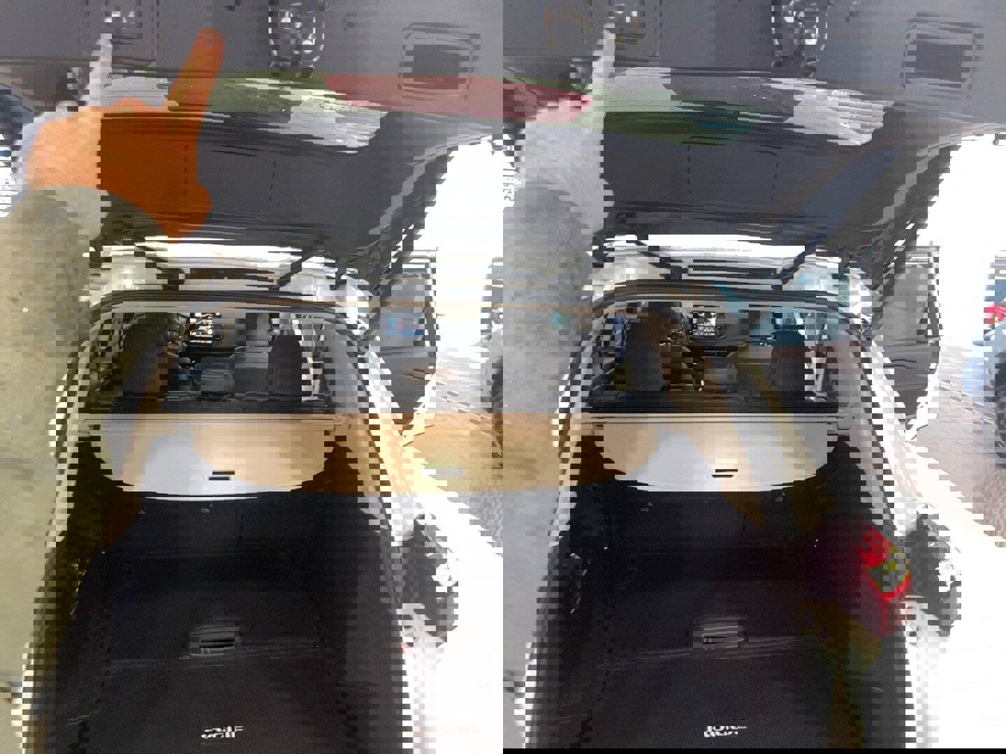 Used 2023 Nissan Rogue SL w/ SL Premium Package image 23