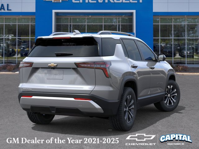 New 2027 Chevrolet Equinox LT w/ Convenience Package II FWD image 5