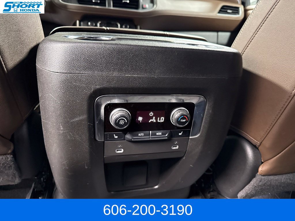 Used 2022 Chevrolet Suburban High Country AWD/4WD image 18