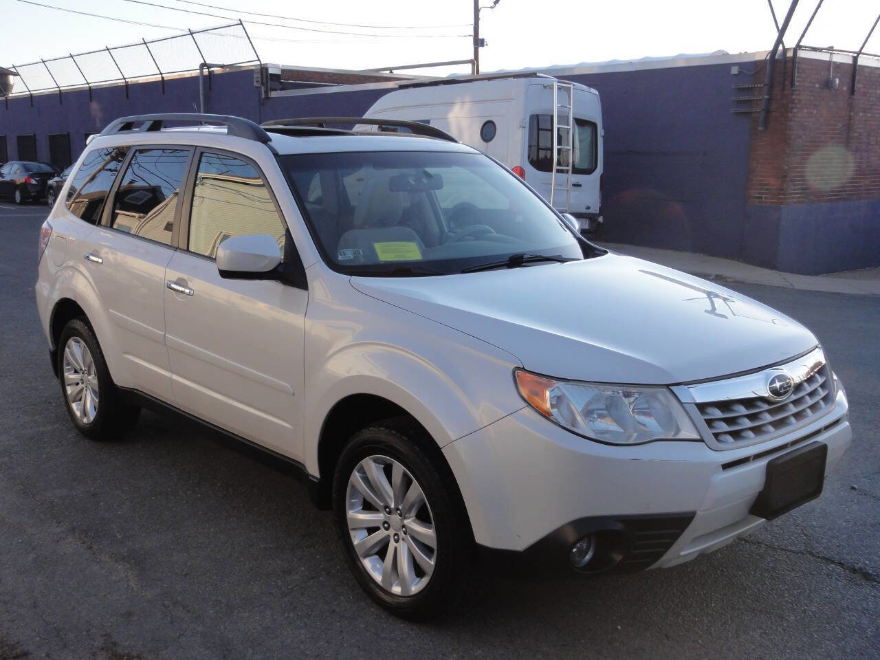 Used 2012 Subaru Forester 2.5X Premium AWD/4WD image 2