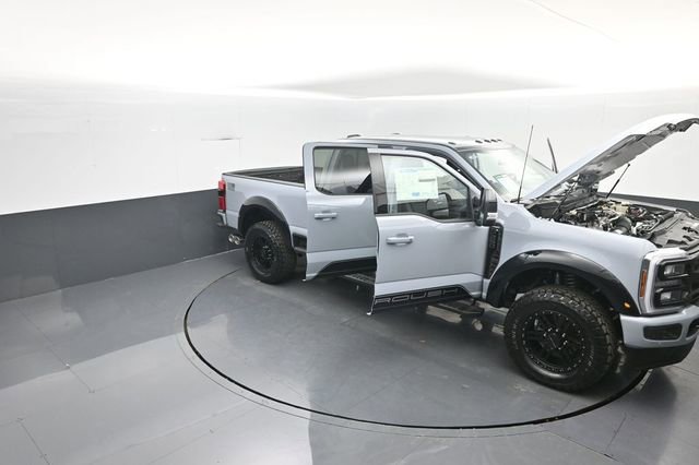 New 2026 Ford F250 Lariat w/ Black Appearance Package image 34