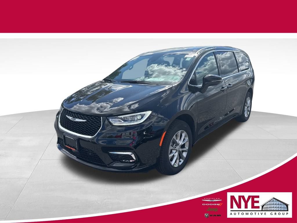 New 2026 Chrysler Pacifica Select