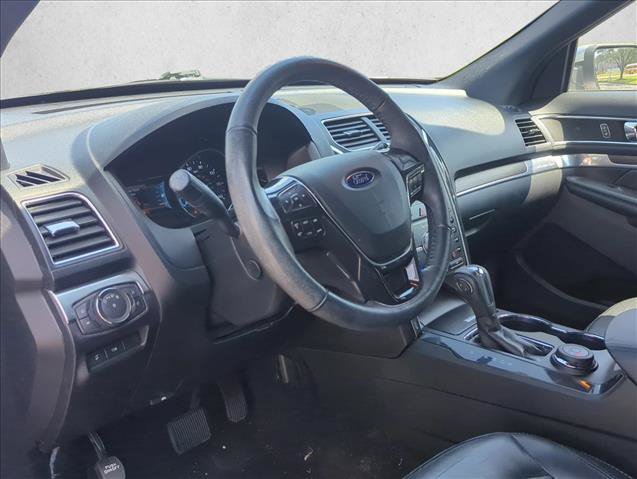 Used 2019 Ford Explorer Limited w/ Class III Trailer Tow Package AWD/4WD image 9