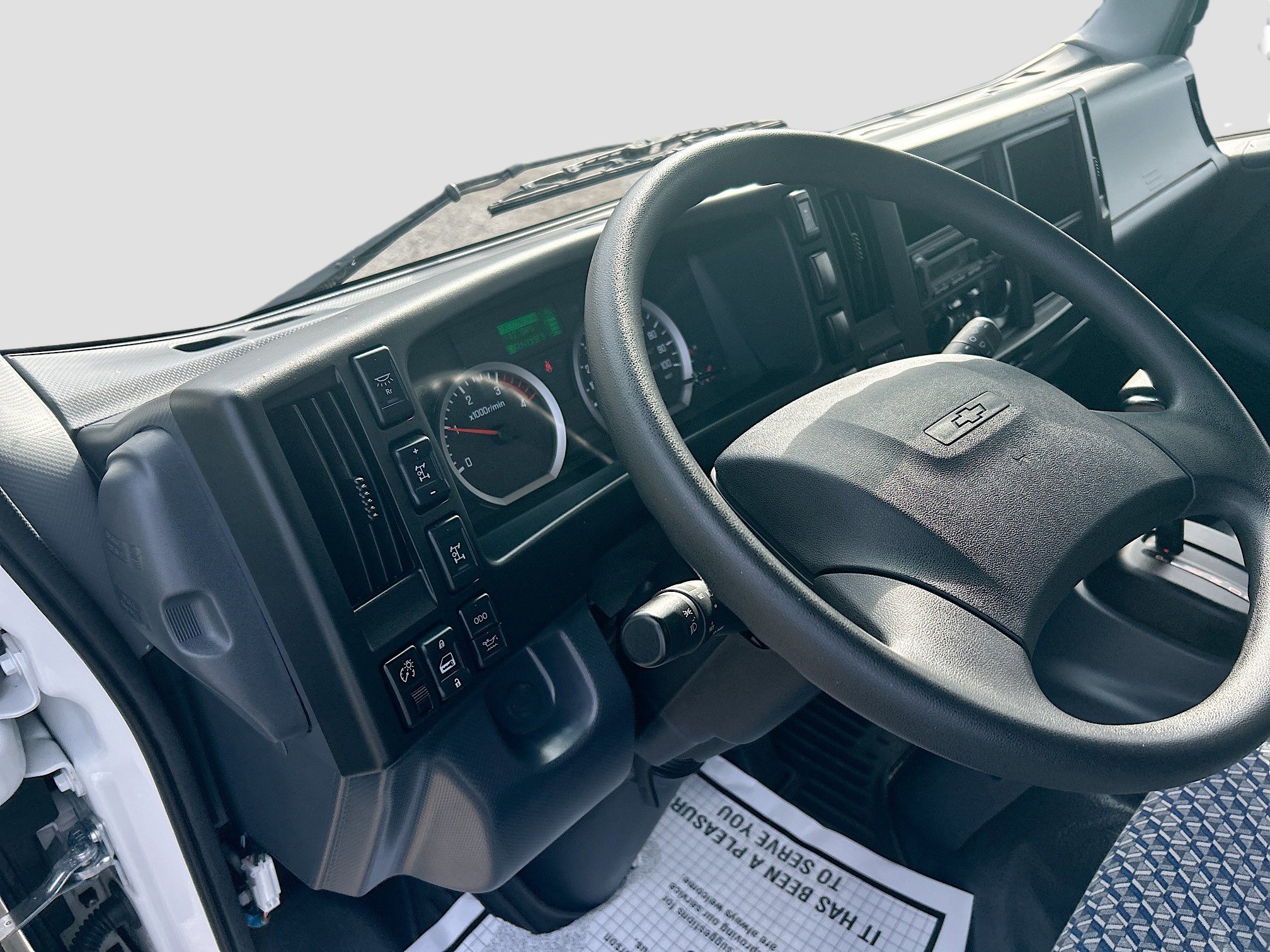 Used 2023 Chevrolet Low Cab Forward 5500XD RWD image 9