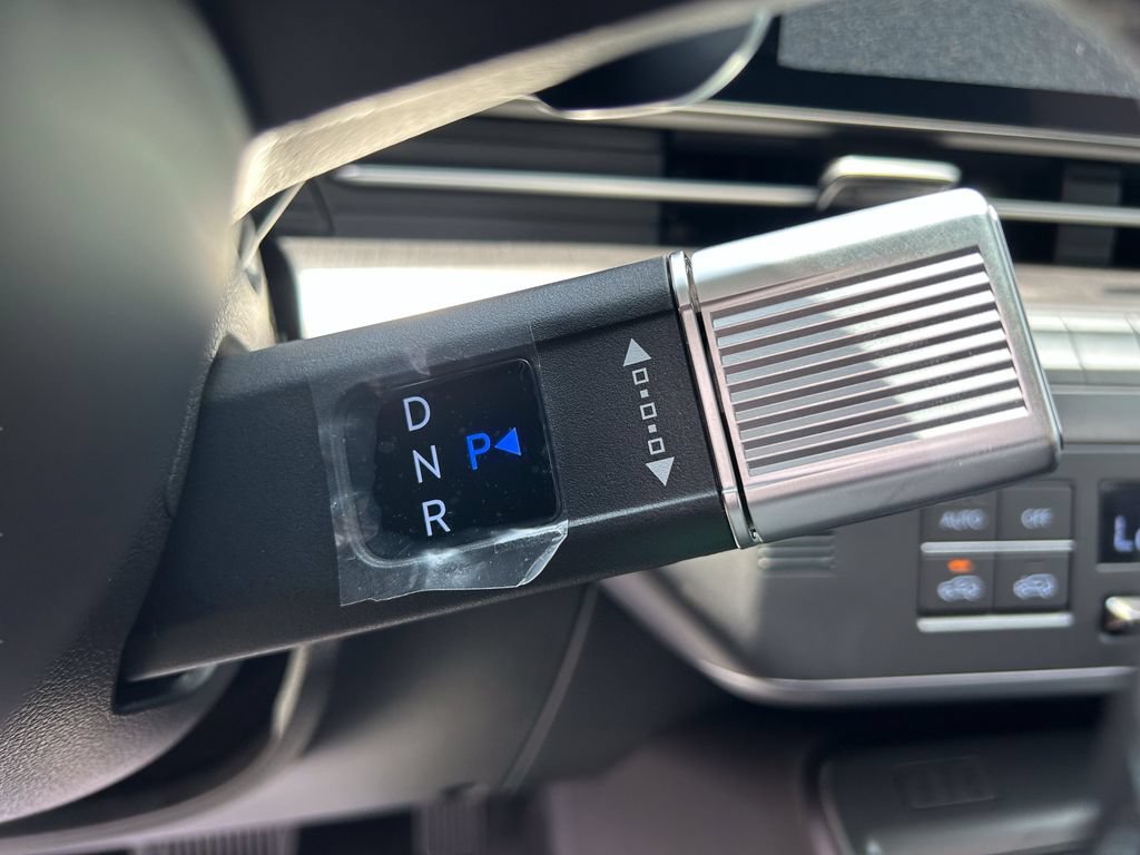 New 2026 Hyundai Kona Limited FWD image 30