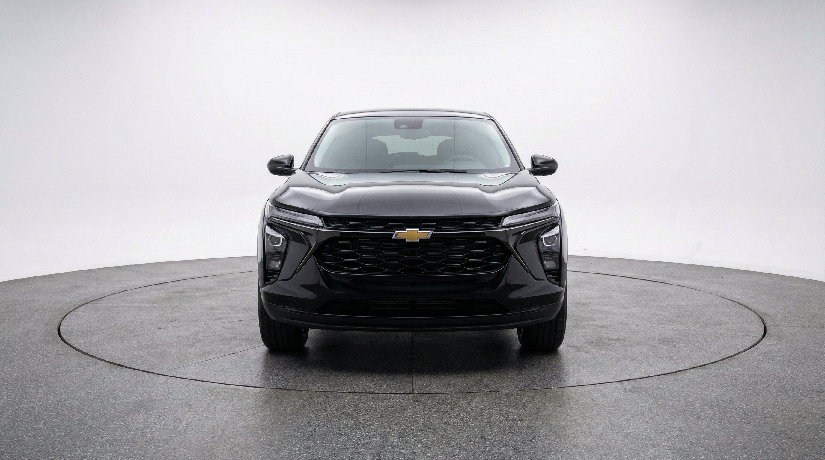 Used 2025 Chevrolet Blazer LT FWD image 2