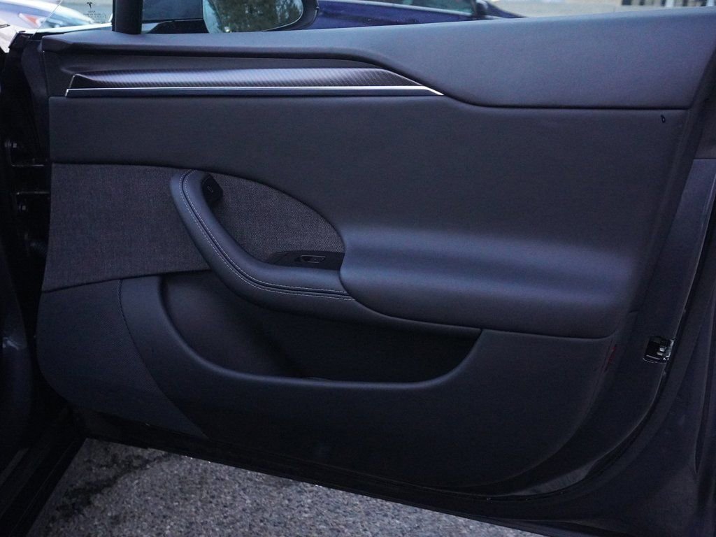 Used 2021 Tesla Model S Plaid image 24