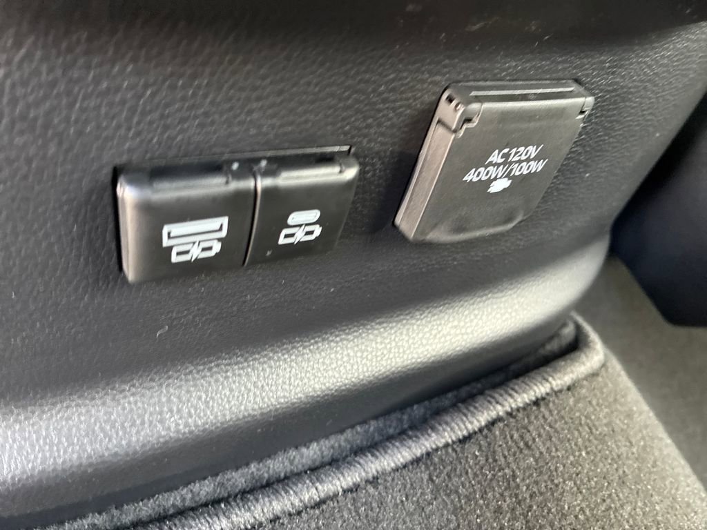 New 2026 Toyota Tundra Limited AWD/4WD image 49