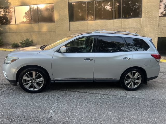 Used 2015 Nissan Pathfinder Platinum w/ Cargo Package AWD/4WD image 5