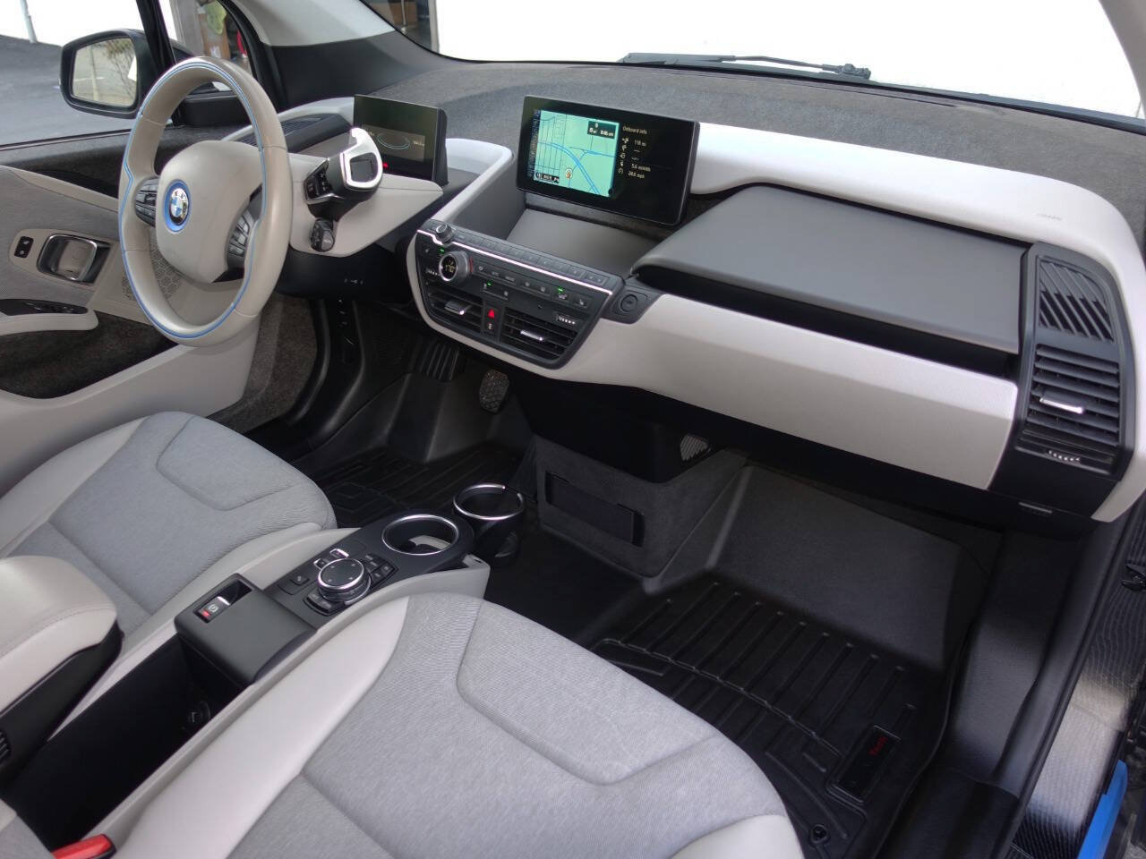 Used 2015 BMW i3 w/ Range Extender RWD image 6