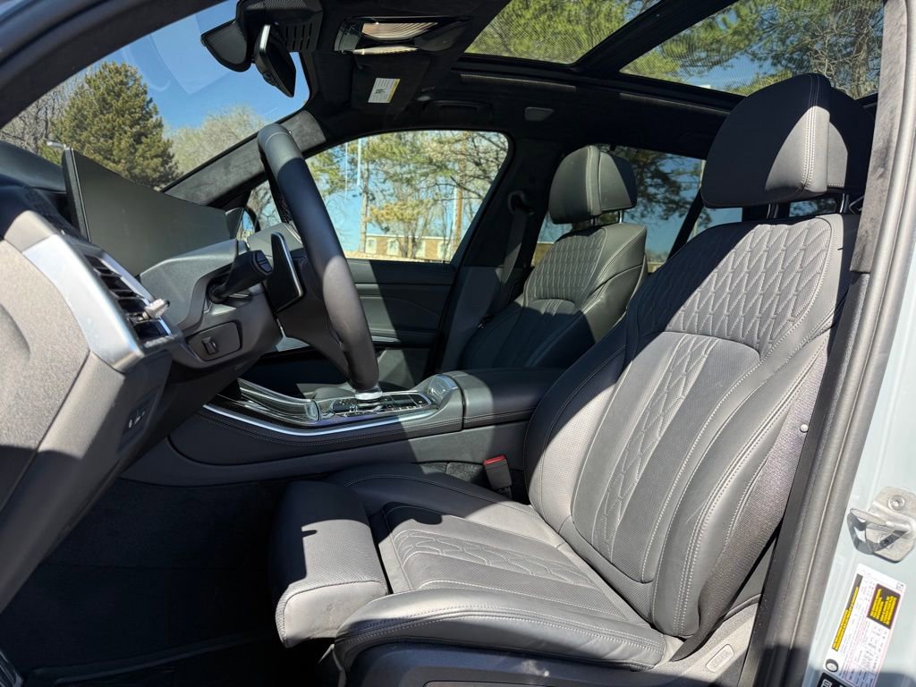 Used 2024 BMW X5 M60i image 17