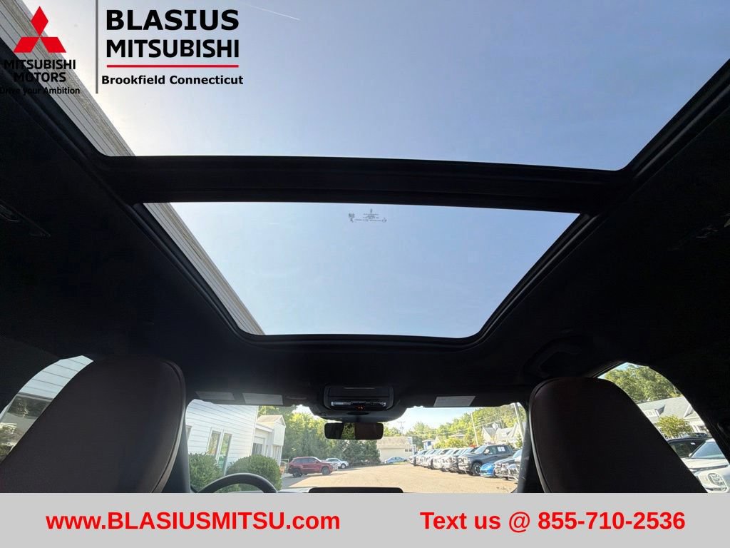 Used 2025 Lincoln Aviator Reserve AWD/4WD image 33