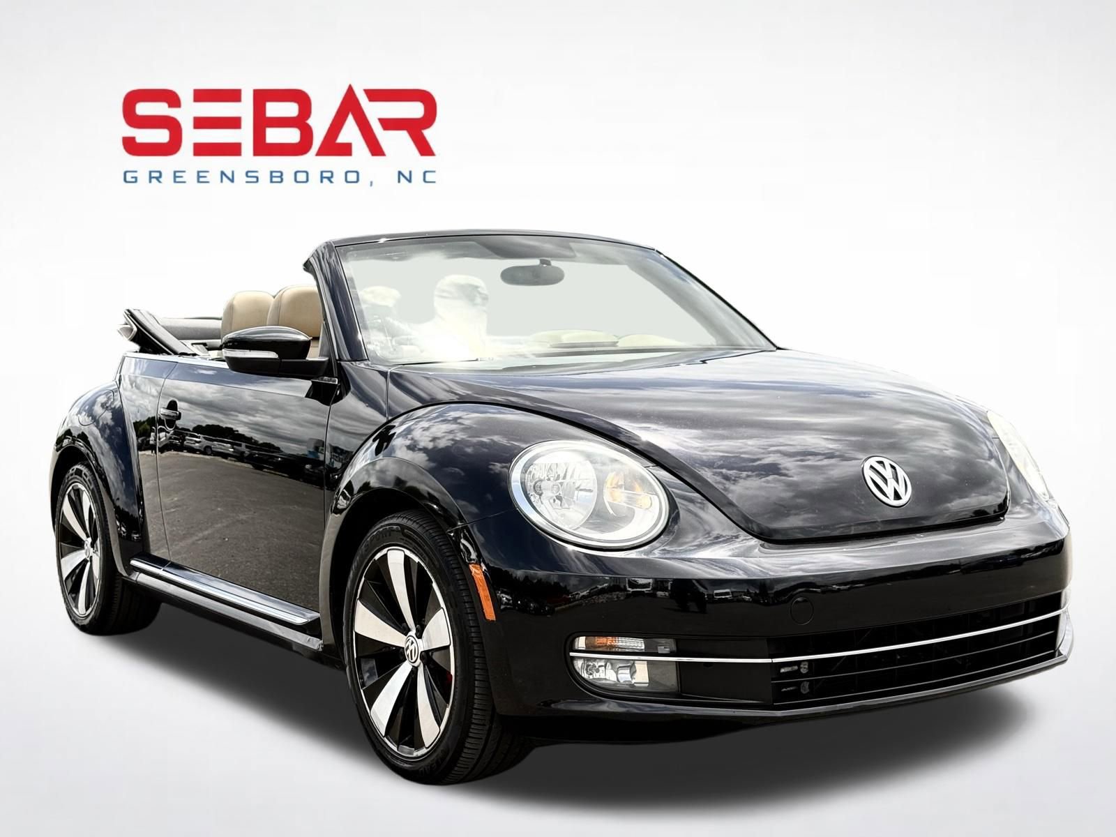 Used 2013 Volkswagen Beetle 2.0T FWD image 6