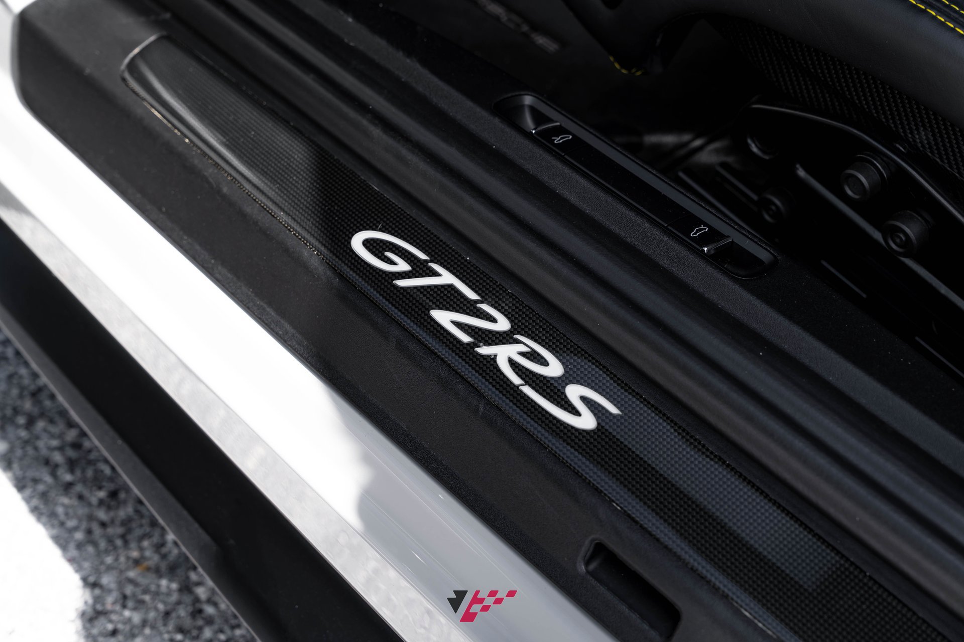 Used 2018 Porsche 911 GT2 RS image 23