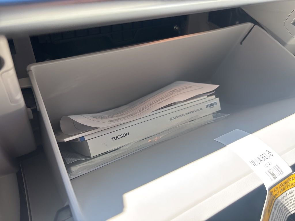 Certified 2025 Hyundai Tucson Limited image 29