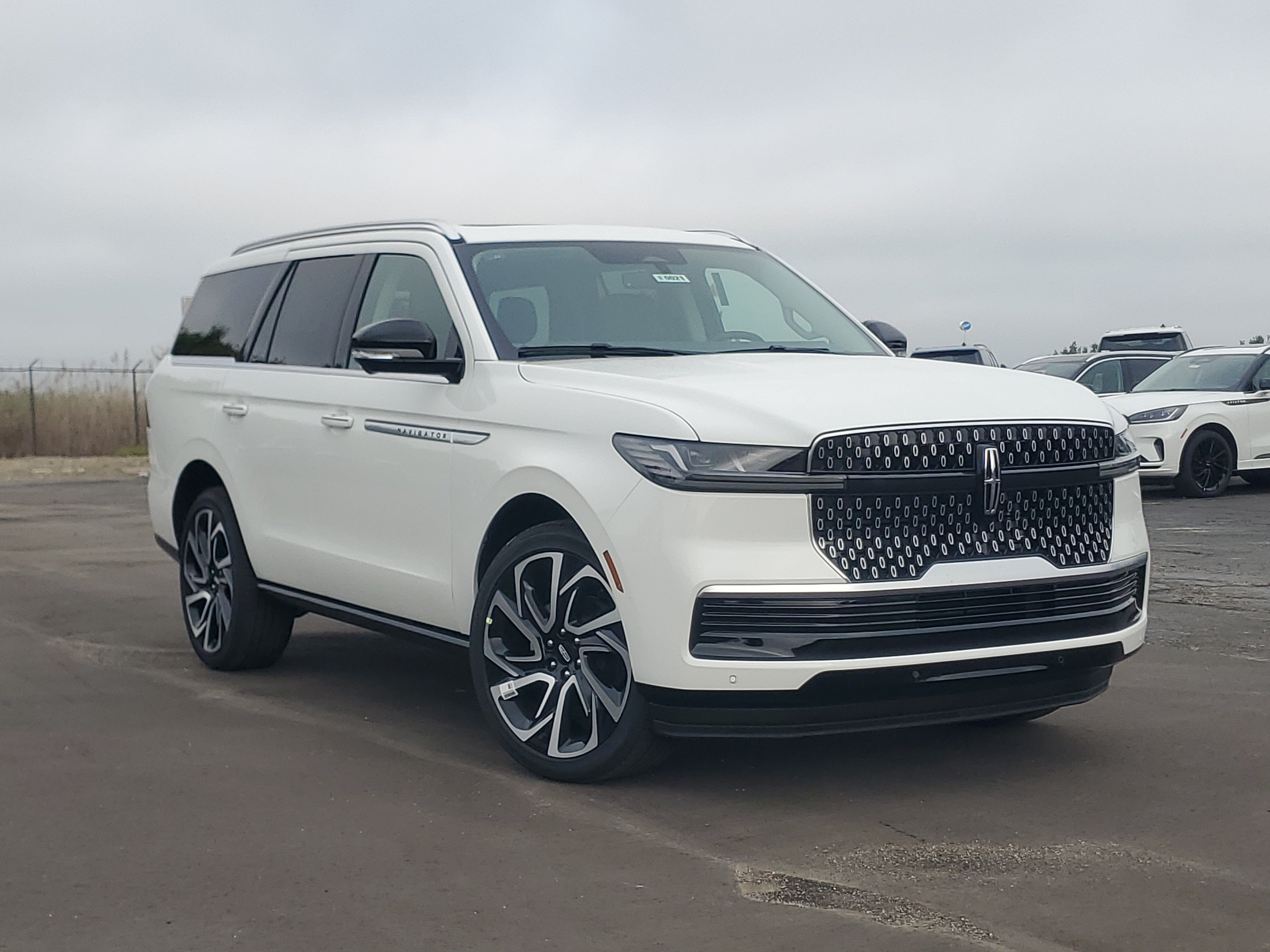 New 2027 Lincoln Navigator Reserve