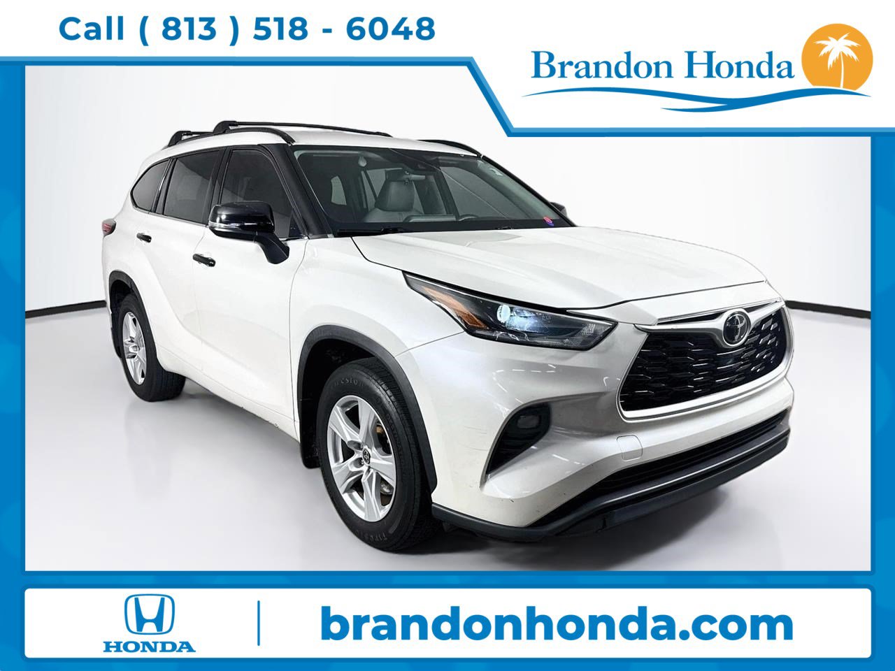 Used 2021 Toyota Highlander L FWD image 1