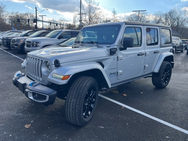 Used 2023 Jeep Wrangler Unlimited Sahara image 5